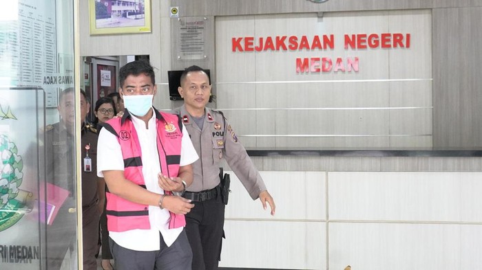 Kejari Medan menetapkan seorang debitur di bank pelat merah di Medan sebagai tersangka. (Foto: dok Kejari Medan).
