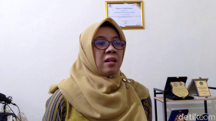 Ketua KPU Trenggalek Istatiin Nafiah.