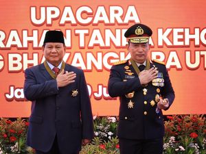 Terima Bintang Bhayangkara Utama, Prabowo Dukung Penguatan Polri