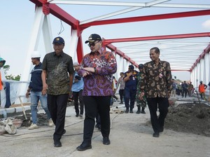 Bupati Kediri Cek Progres Jembatan Jongbiru yang Jadi Akses Bandara Dhoho
