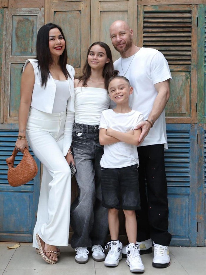Potret Chloe Putri Melaney Ricardo Potret Chloe Putri Melaney Ricardo