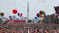 Putin juga memperingatkan konsekuensi tindakan AS dan NATO tersebut. Awal bulan ini, dia mengatakan sedang mempertimbangkan untuk mempersenjatai musuh-musuh Barat dengan senjata jarak jauh sesuatu yang sedang dikembangkan oleh Korea Utara. (AP Photo/Vladimir Smirnov)