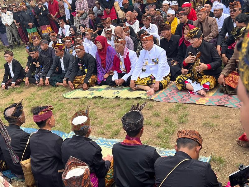 Ritual Ngayu-ayu oleh masyarakat Sasak, Desa Sembalun, Lombok Timur. (Dok. Dispar Lombok Timur)