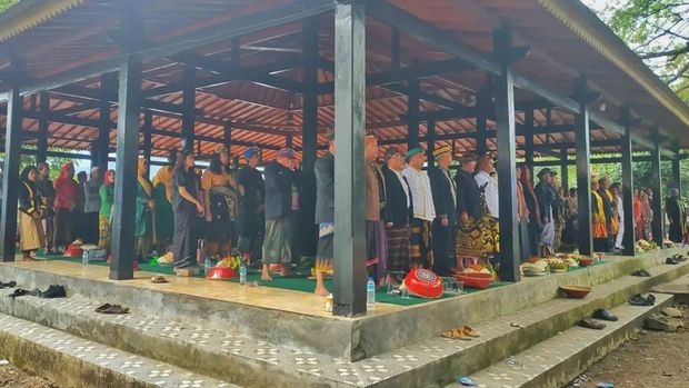 Ritual Ngayu-ayu oleh masyarakat Sasak, Desa Sembalun, Lombok Timur. (Dok. Facebook BPPD Lombok Timur)