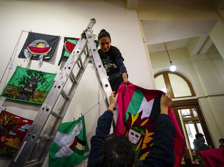 Seniman Seluruh Dunia Bikin Pameran Solidaritas untuk Palestina
