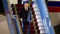 Putin mengatakan bahwa Vietnam dan Rusia memiliki penilaian yang sama terhadap situasi di kawasan Asia-Pasifik. Kedua negara juga mendukung pembangunan arsitektur keamanan Eurasia yang baru. (AP Photo/Minh Hoang)    