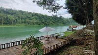 Dermaga kecil di sisi Waduk Pejengkolan.