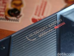 Unboxing Tecno Pova 6 Versi Spesial