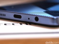 Unboxing Tecno Pova 6 Versi Spesial