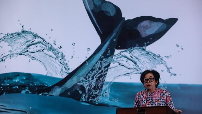 Upaya Mengakhiri Polusi Plastik di Indonesia Kementerian Lingkungan Hidup dan Kehutanan (LHK) berkomitmen penuh untuk mengakhiri polusi plastik melalui kampanye Resik (Redefining Solutions on Plastic Pollution Towards Integrated Policy and Knowledge). Itu ditegaskan kembali pada acara puncak kampanye Resik, di Jakarta, Kamis (20/6/2024).
