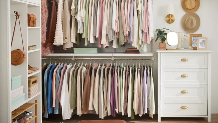 Walk-in Closet