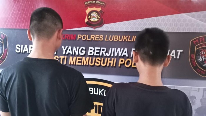 2 ABG yang aniaya teman hingga tak sadarkan diri saat diamankan polisi