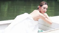 Amanda Manopo Pemotretan di Hutan Mangrove, Tatonya Ngintip