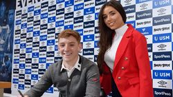 Nih 5 WAGs Baru di Timnas Inggris Nih 5 WAGs Baru di Timnas Inggris