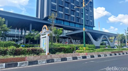 Hotel Prime Park di Jalan Udayana, Kota Mataram, yang dipesan para kru dan pembalap MXGP 2024, Kamis (20/6/2024). (Nathea Citra/detikBali)