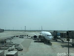 Kemenparekraf Koordinasi dengan Kemenko Marves Bahas Tiket Pesawat Mahal