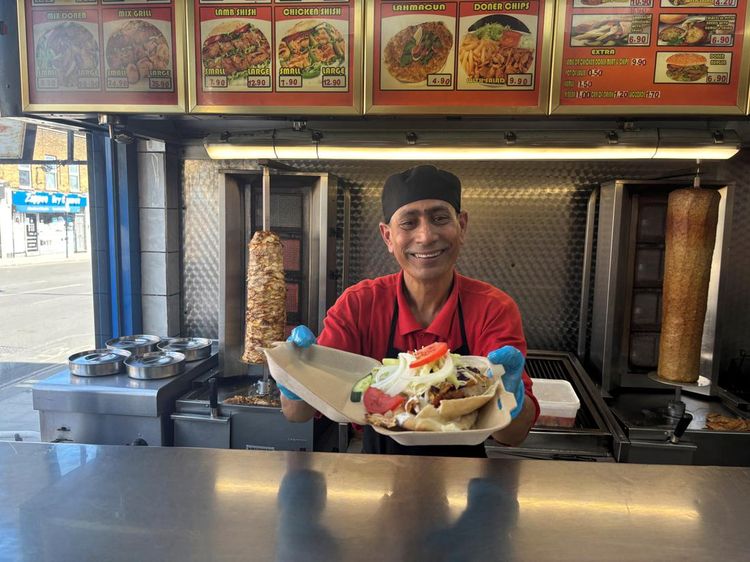 Ini Lho Kebab Favorit Taylor Swift di London