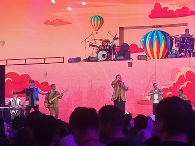 Kahitna Bikin Baper di Allo Bank Festival 2024 Day 1