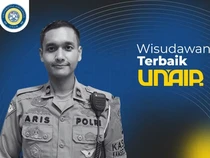 Lanjutkan S3 di Tengah Tugas Kepolisian, Aris Jadi Wisudawan Terbaik Unair