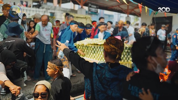 Labuh Saji