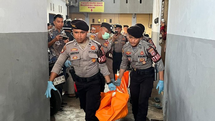 Mahasiswa ditemukan tewas gantung diri di kamar Kosan di Mataram, Jumat (21/6/2024). Foto: Humas Polresta Mataram.