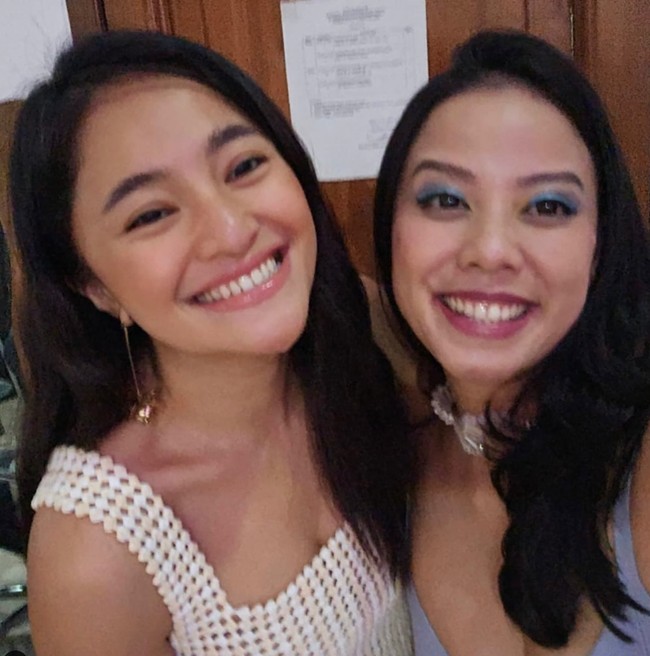 Berkat tubuhnya yang makin langsing, wajah Marshanda kini juga terlihat jauh lebih tirus dari sebelumnya. Ibu satu orang anak itu kini tampil semakin menawan. Foto: Instagram/@marshanda99