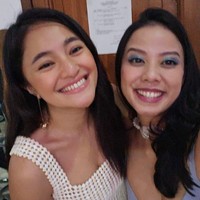 Berkat tubuhnya yang makin langsing, wajah Marshanda kini juga terlihat jauh lebih tirus dari sebelumnya. Ibu satu orang anak itu kini tampil semakin menawan. Foto: Instagram/@marshanda99