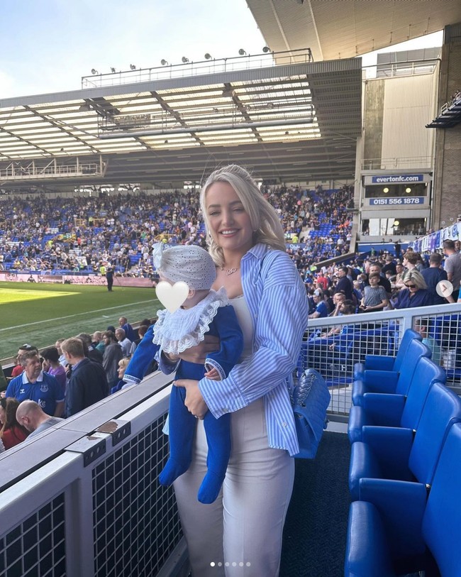 Megan dinikahi Jordan Pickford pada Juni 2020. Pernikahan merka digelar intim hanya dihadiri 13 orang karena saat itu pandemi COVID-19 melanda seluruh dunia. Dari hubungan cinta mereka, Jordan dan Megan telah dikaruniai dua anak yang lahir pada 2019 dan 2023. Foto: Instagram