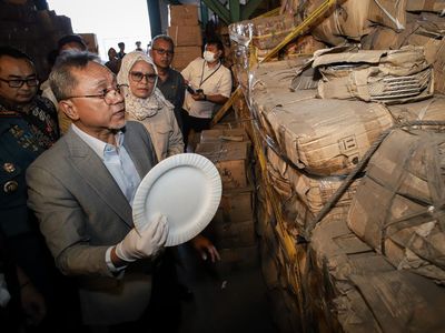 Kemendag Bakal Musnahkan 4 Juta Biji Keramik Ilegal asal China Rp 79 M