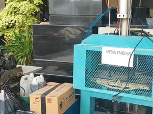 Penampakan Mesin Pemotong-Pencetak Uang Palsu Rp 22 Miliar di Jakbar