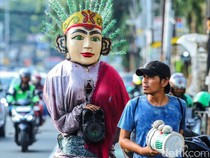 Dilema Dua Wajah Ondel-ondel, Pelestari Budaya atau Pengamen