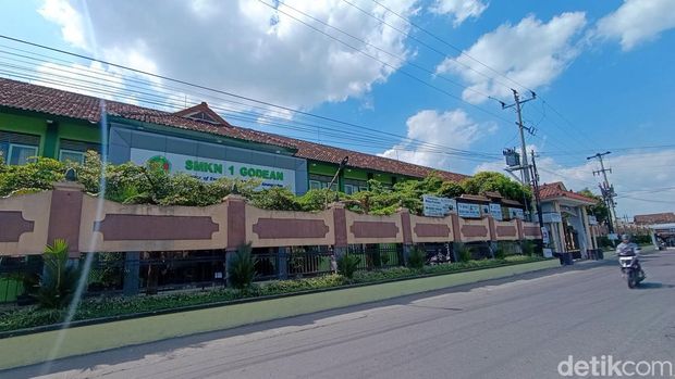 Pabrik Gula Klatjie yang hilang kini telah menjadi bangunan SMKN 1 Godean, Jumat (21/6/2024).
