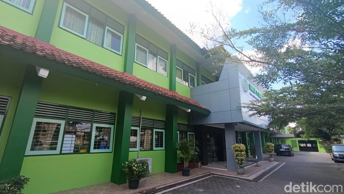 Pabrik Gula Klatjie yang hilang kini telah menjadi bangunan SMKN 1 Godean, Jumat (21/6/2024).