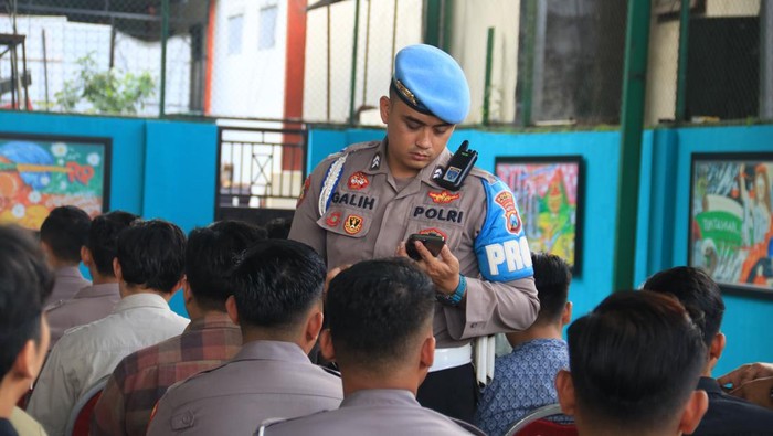 Pemeriksaan ponsel anggota Polres Malang antisipasi judi online