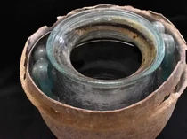 Wine Tertua Berusia 20 Abad Ini Ditemukan Mengandung Abu Manusia