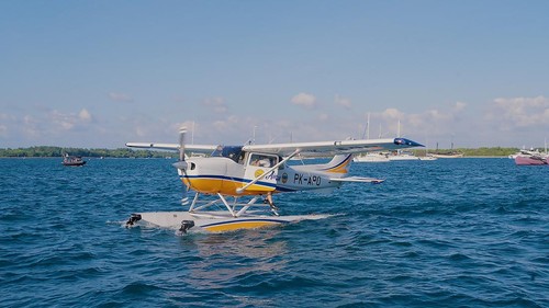 Uji coba seaplane atau pesawat amfibi di Pantai Mertasari, Sanur, Denpasar, Bali, Kamis (20/6/2024).