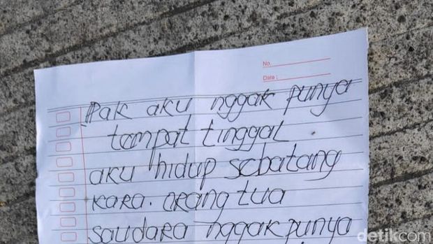 Pria tanpa identitas tewas diduga sengaja menabrakkan diri ke KA di Bojonegoro