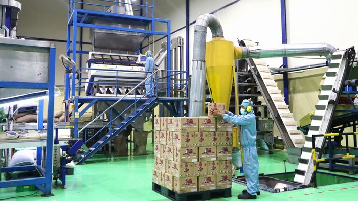 Produsen Makanan dan Kacang-kacangan Ini Akan Lepas 20% Saham PT Gunanusa Eramandiri Tbk (GUNA), salah satu produsen makanan dan kacang-kacangan yang berkualitas di Indonesia yakni pemilik merk Almonesia dan John Farmer berencana untuk melantai di Bursa Efek Indonesia (BEI) dengan melepas maksimal 20% sahamnya ke publik atau sebanyak-banyaknya 500.000.000 saham baru.