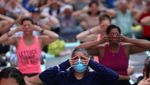 Ratusan Warga New York Ikut Yoga Bareng Saat Titik Balik Matahari