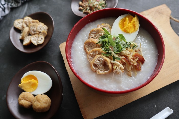 Selain Enak, Ini 5 Manfaat Sehat Sarapan Bubur di Pagi Hari
