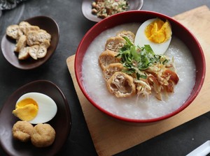 Selain Enak, Ini 5 Manfaat Sehat Sarapan Bubur di Pagi Hari