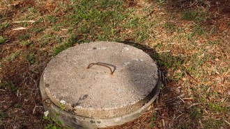 Jamban Tiba-tiba Runtuh, Turis Terjebak di Tangki Septik