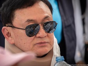 Eks PM Thaksin Didakwa, Monarki Thailand Kian Berkuasa?