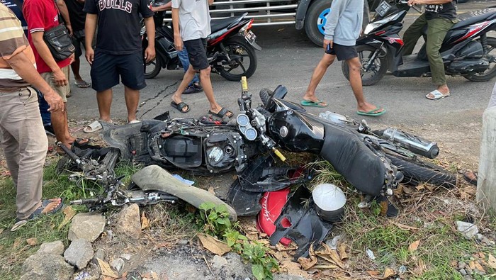 Truk tabrak 8 motor di Banyuwangi
