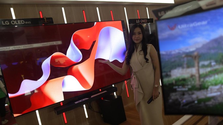 TV LG OLED C4 bakal menjadi primadona di ajang tahunan Pekan Raya Jakarta (Jakarta Fair) 2024. Seperti apa penampakannya? Kita intip saja yuks...