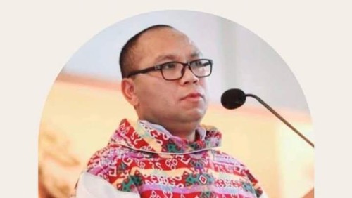 Romo Maksimus Regus terpilih sebagai Uskup pertama Labuan Bajo. (Istimewa)