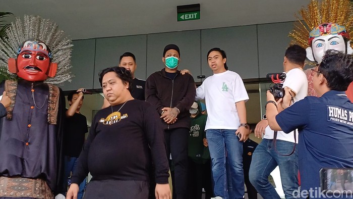 Virgoun Virgoun saat menjalani tes kesehatan.