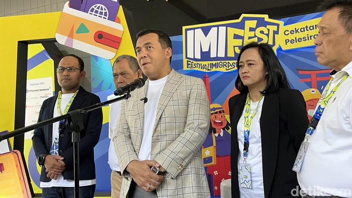 Dirjen Imigrasi Silmy Karim di Bandung