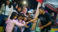 Lokasi pasar malam menjadi favorit pengunjung Monas.