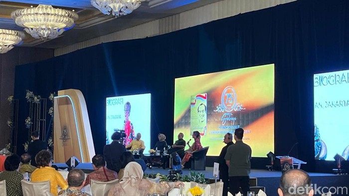 Jusuf Kalla di acara HUT ke-75 sekaligus peluncuran buku Wakil Ketua Dewan Pembina Partai Golkar Theo L Sambuaga,